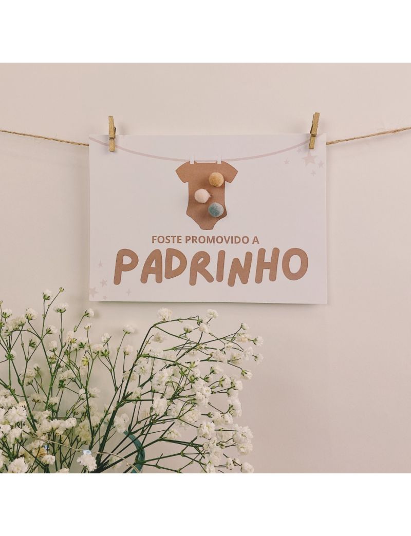 Cartão “Promovido a padrinho” com pompons