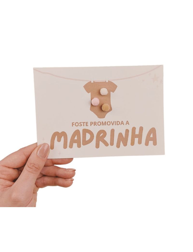 Cartão “Promovida a madrinha” com pompons