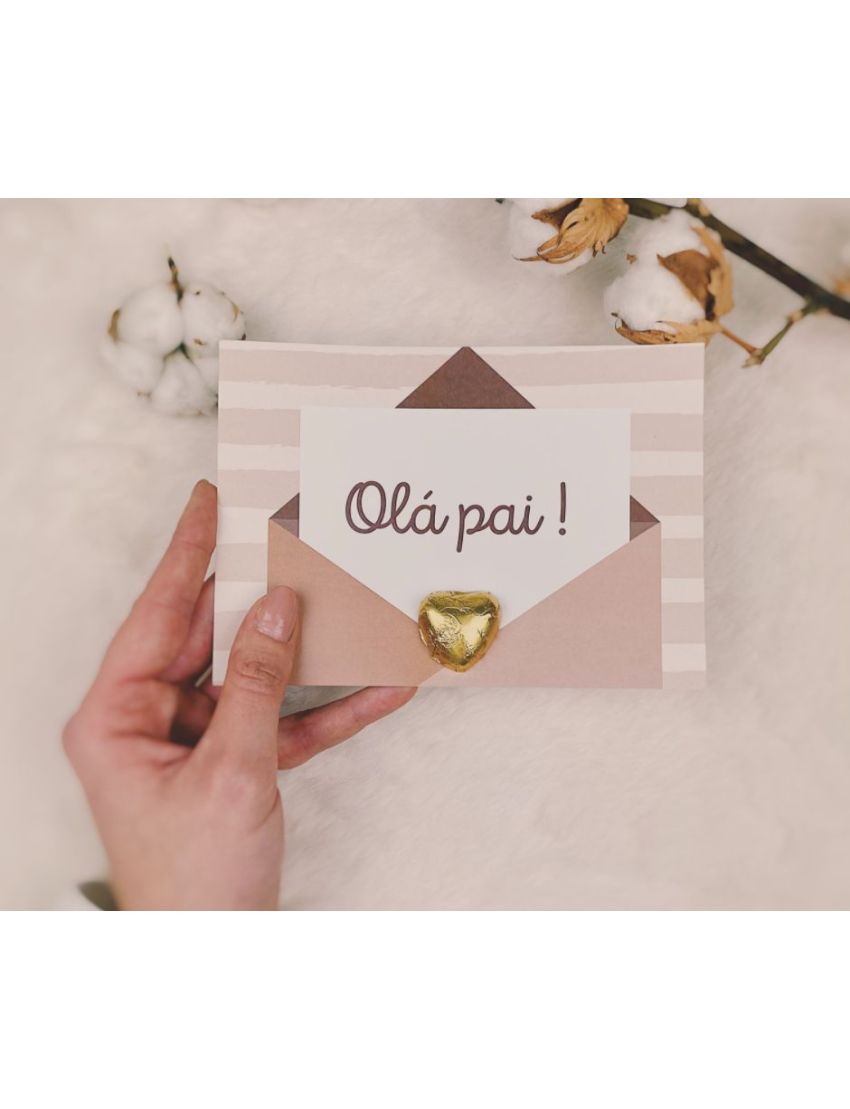 Cartão “Olá pai” com chocolate